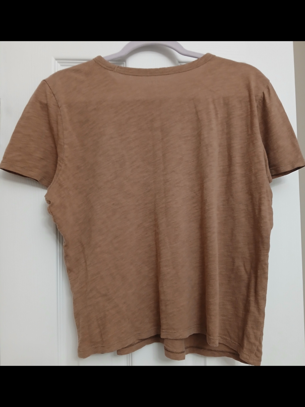 Old Navy Men's Short-Sleeve Crew Neck Tee in Tan Brown